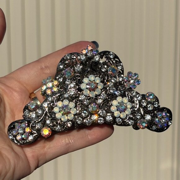 Antique Shop Treasure – Large Vintage Aurora Borealis Rhinestone Hair Clip - Picture 8 of 10